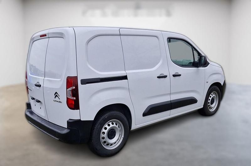 Weiß Gebraucht 2022 Citroën e-Berlingo Van / Kleinbus | 17.160 € (Fairer Preis) - Bild 1/4