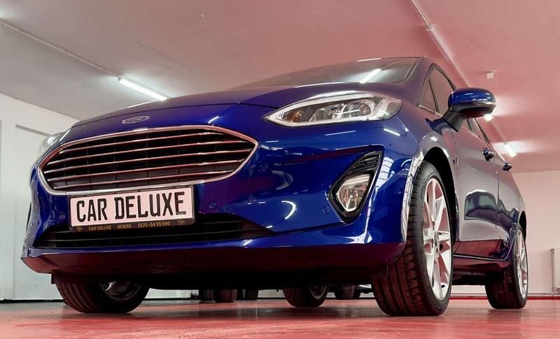 Gebraucht Ford Fiesta Titanium 101 PS (74 kW) 2018 Indicblau metallic Limousine