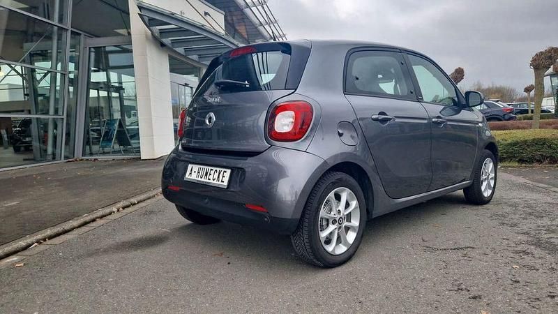 Gebraucht Smart ForFour Passion 90 PS (66 kW) 2018 Grau Kleinwagen