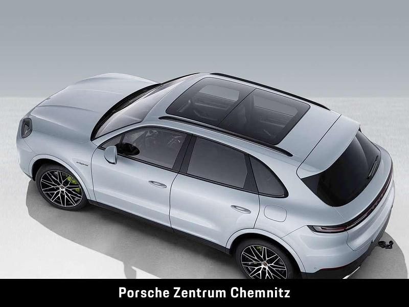 Second-hand Porsche Cayenne 470 CP (345 kW) 2024 Argintiu SUV