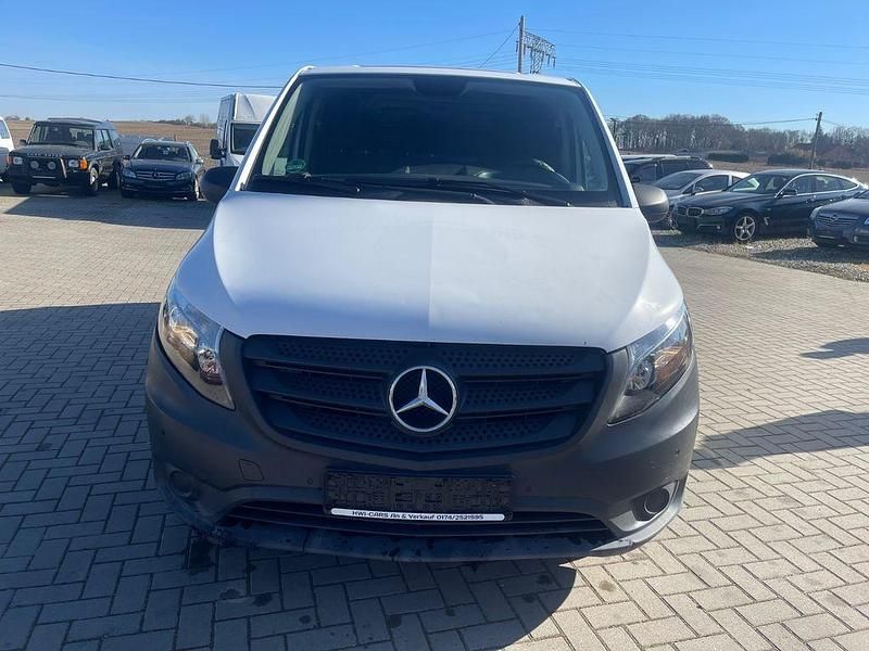 Gebraucht Mercedes Vito 114 PS (83 kW) 2018 Weiß Van