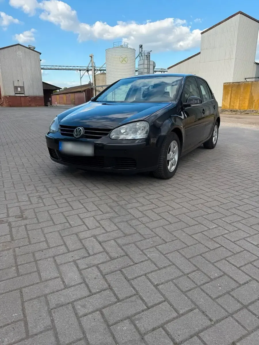 Gebraucht VW Golf IV 75 PS (55 kW) 2004 Schwarz Limousine