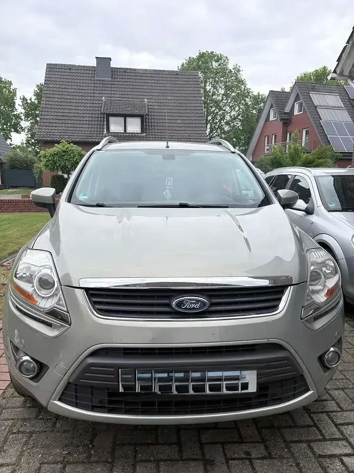 Gebraucht Ford Kuga Titanium 163 PS (119 kW) 2010 Grau SUV