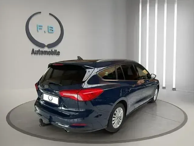 Usata Ford Focus 150 CV (110 kW) 2021 Blu Berlina