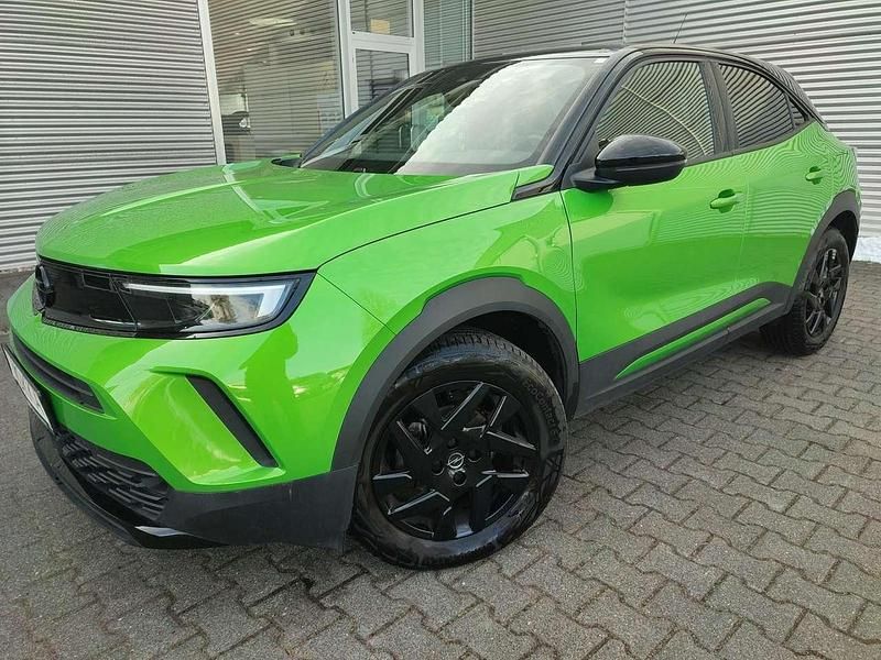 Gebraucht Opel Mokka GS Line 131 PS (96 kW) 2023 Lackierung matcha green/typ au SUV