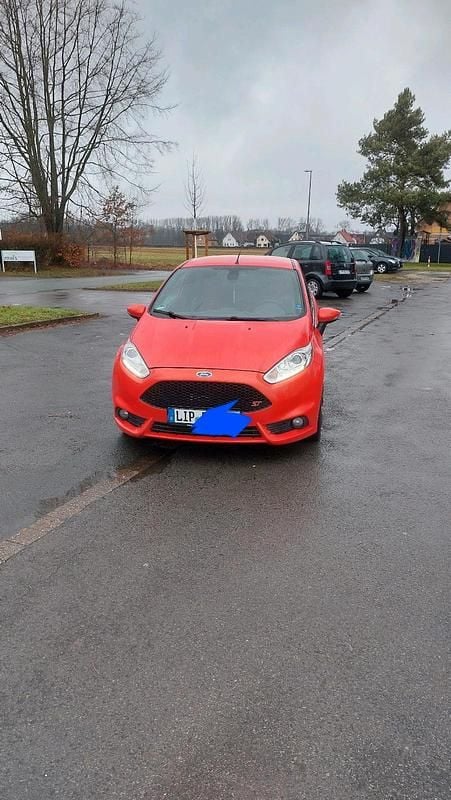 Gebraucht Ford Fiesta ST 182 PS (133 kW) 2013 Rot Kleinwagen
