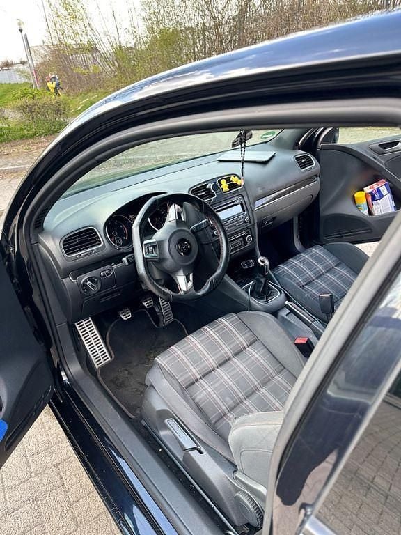 Gebraucht VW Golf VI GTI 211 PS (155 kW) 2010 Schwarz Kleinwagen
