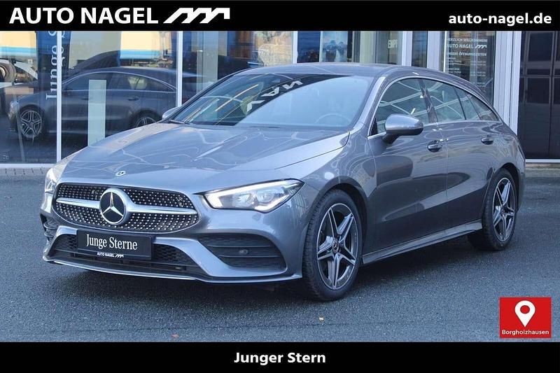 Mountaingrau Gebraucht 2023 Mercedes CLA180 Shooting Brake AMG Kombi | 27.999 € (Fairer Preis) - Bild 1/4
