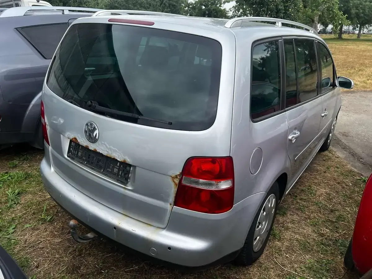Gebraucht VW Touran Highline 140 PS (102 kW) 2004 Reflexsilber metallic Van / Kleinbus