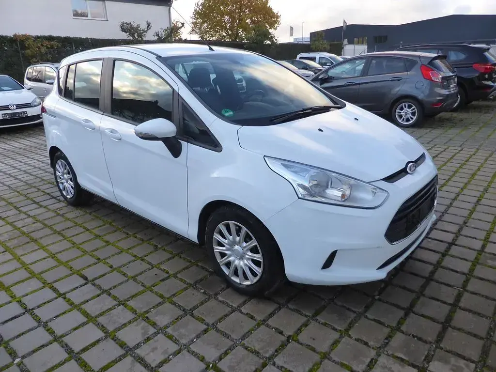 Gebraucht Ford B-MAX Trend 101 PS (74 kW) 2013 Weiß Van / Kleinbus