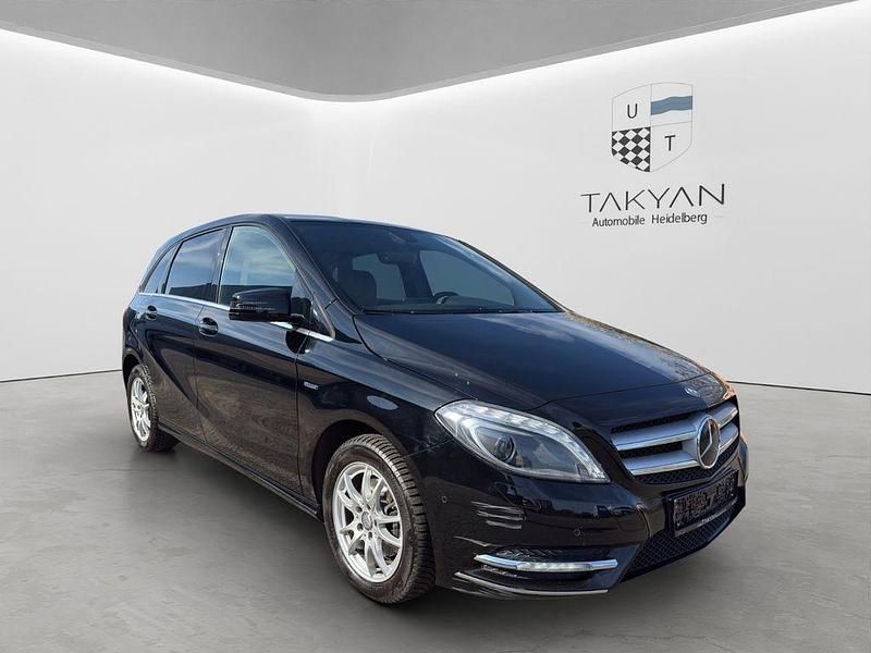 Gebraucht Mercedes B180 AMG Edition 1 122 PS (89 kW) 2012 Schwarz Van / Kleinbus