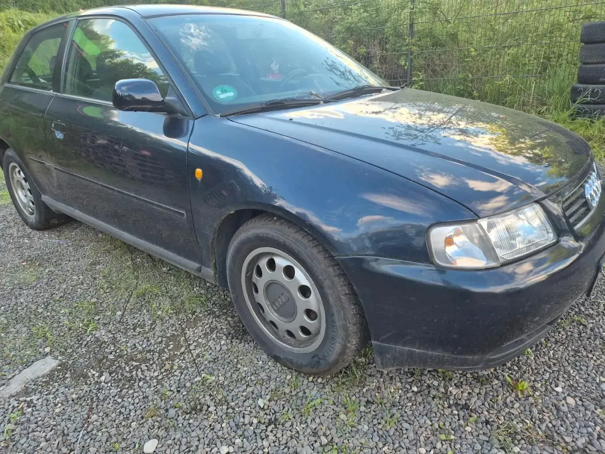 Używany Audi A3 102 KM (75 kW) 1998 Beżowy Hatchback