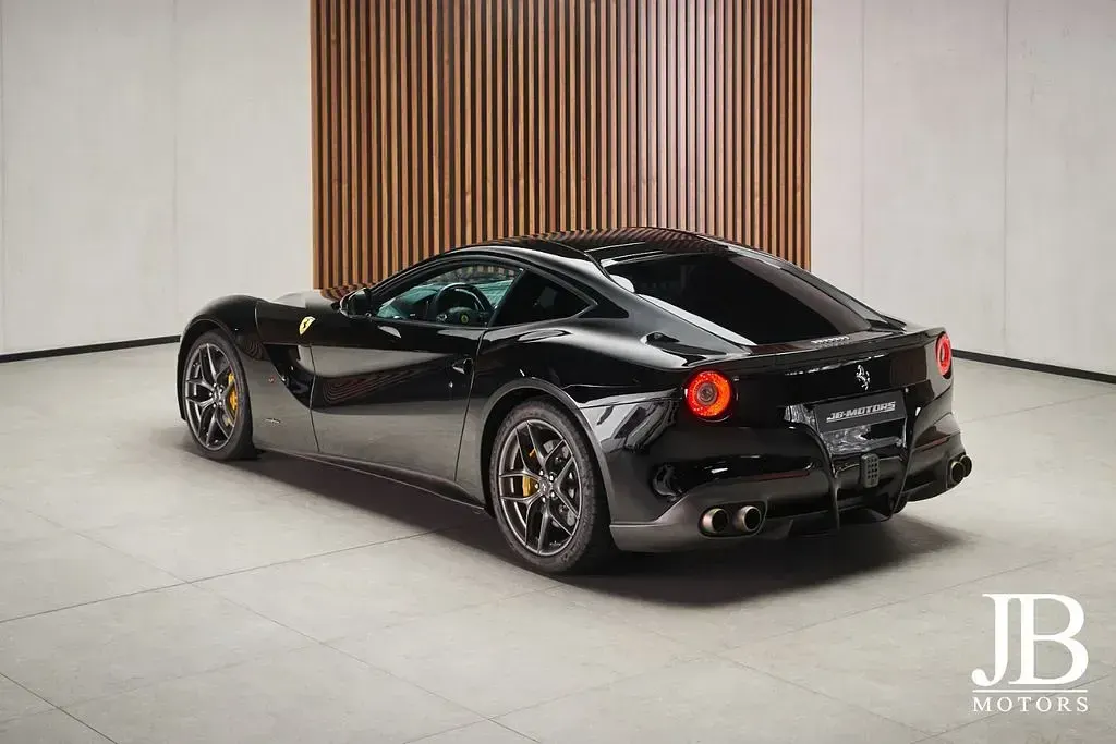 Gebraucht Ferrari F12 736 PS (541 kW) 2017 Nero ds Coupé