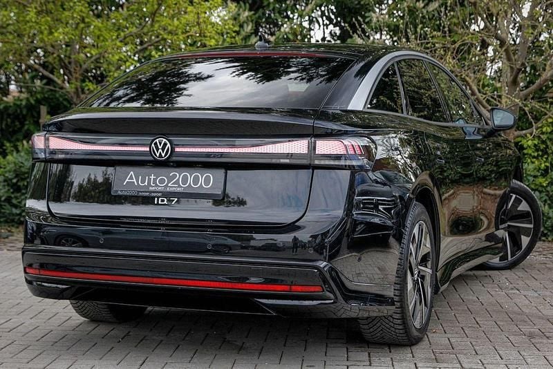 Second-hand VW ID.7 Pro 210 kW (286 CP) 2024 Negru Berlinǎ