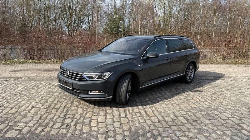 Gebraucht VW Passat Comfortline 190 PS (139 kW) 2018 Grau Kombi
