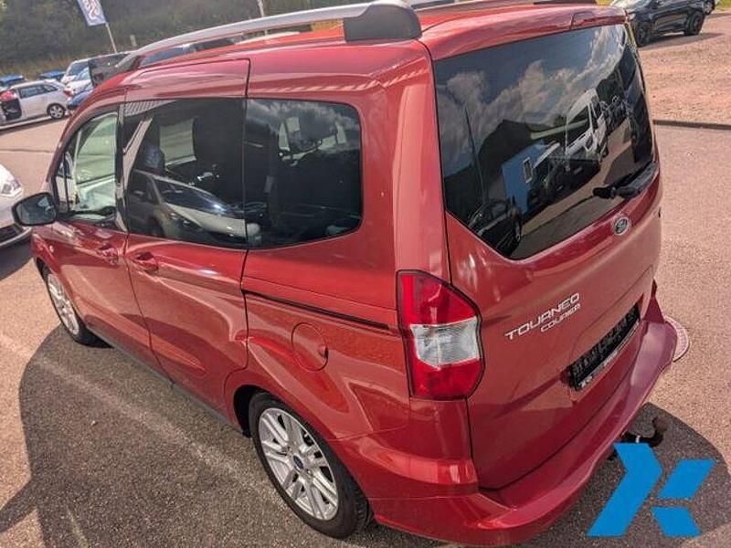 Gebraucht Ford Tourneo Courier Titanium 101 PS (74 kW) 2014 Rot Van / Kleinbus
