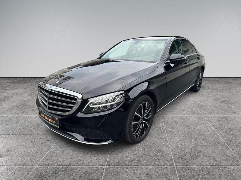 Schwarz Gebraucht 2019 Mercedes C220 Limousine | 23.990 € (Guter Preis) - Bild 1/4