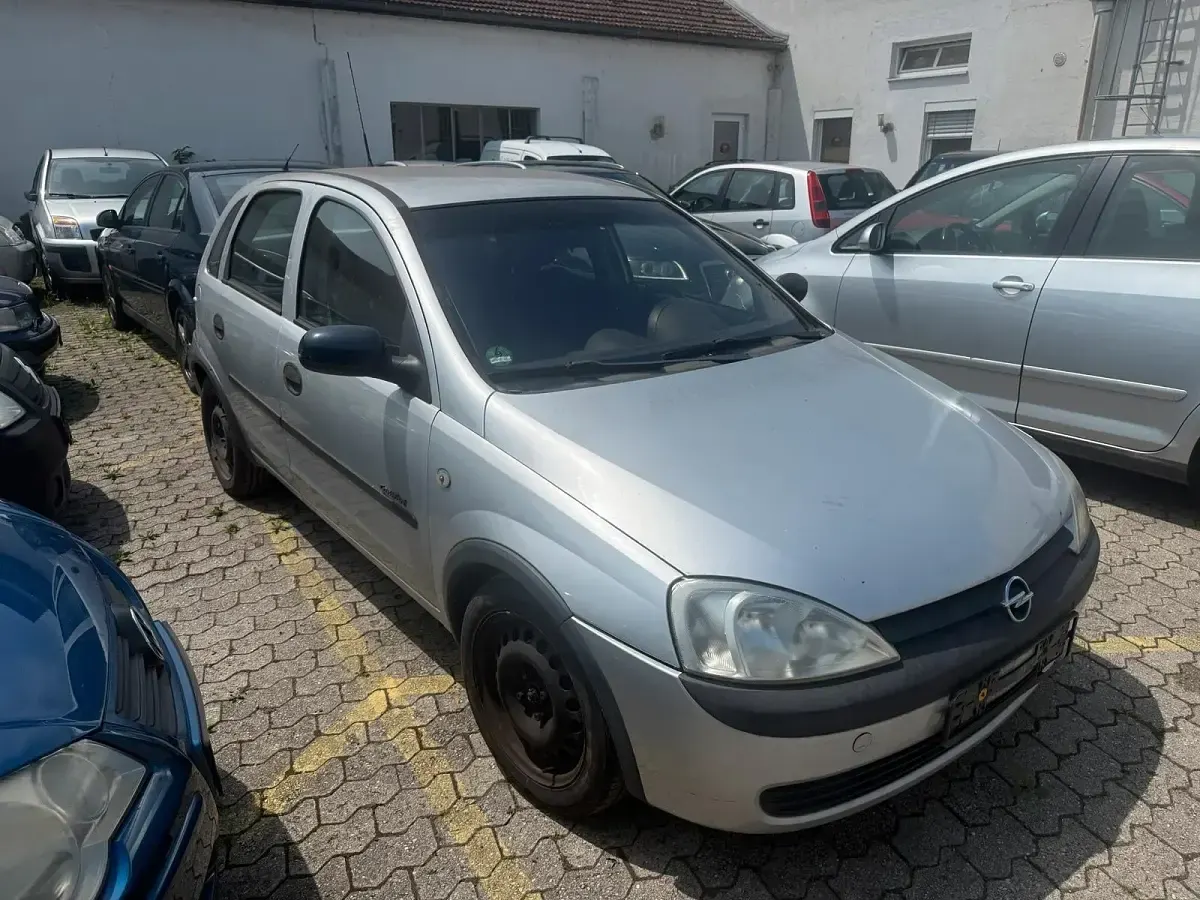 Gebraucht Opel Corsa 75 PS (55 kW) 2001 Silber Kleinwagen