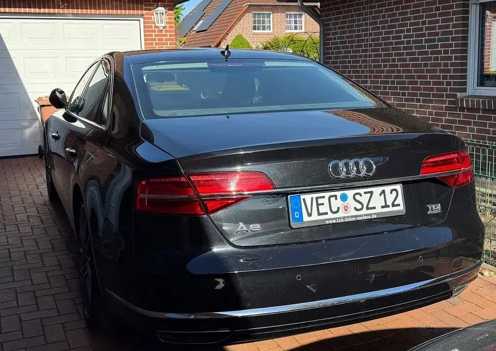 Second-hand Audi A8 258 CP (189 kW) 2013 Negru Berlinǎ