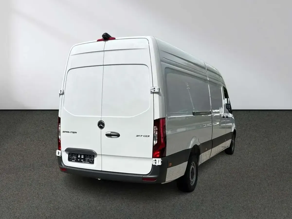 Neu Mercedes Sprinter 170 PS (125 kW) 2026 Arktikweiß Van
