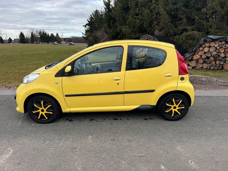 Gebraucht Peugeot 107 Filou 68 PS (50 kW) 2008 Gelb Kleinwagen