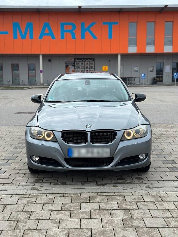 Gebraucht BMW 320 184 PS (135 kW) 2011 Kombi