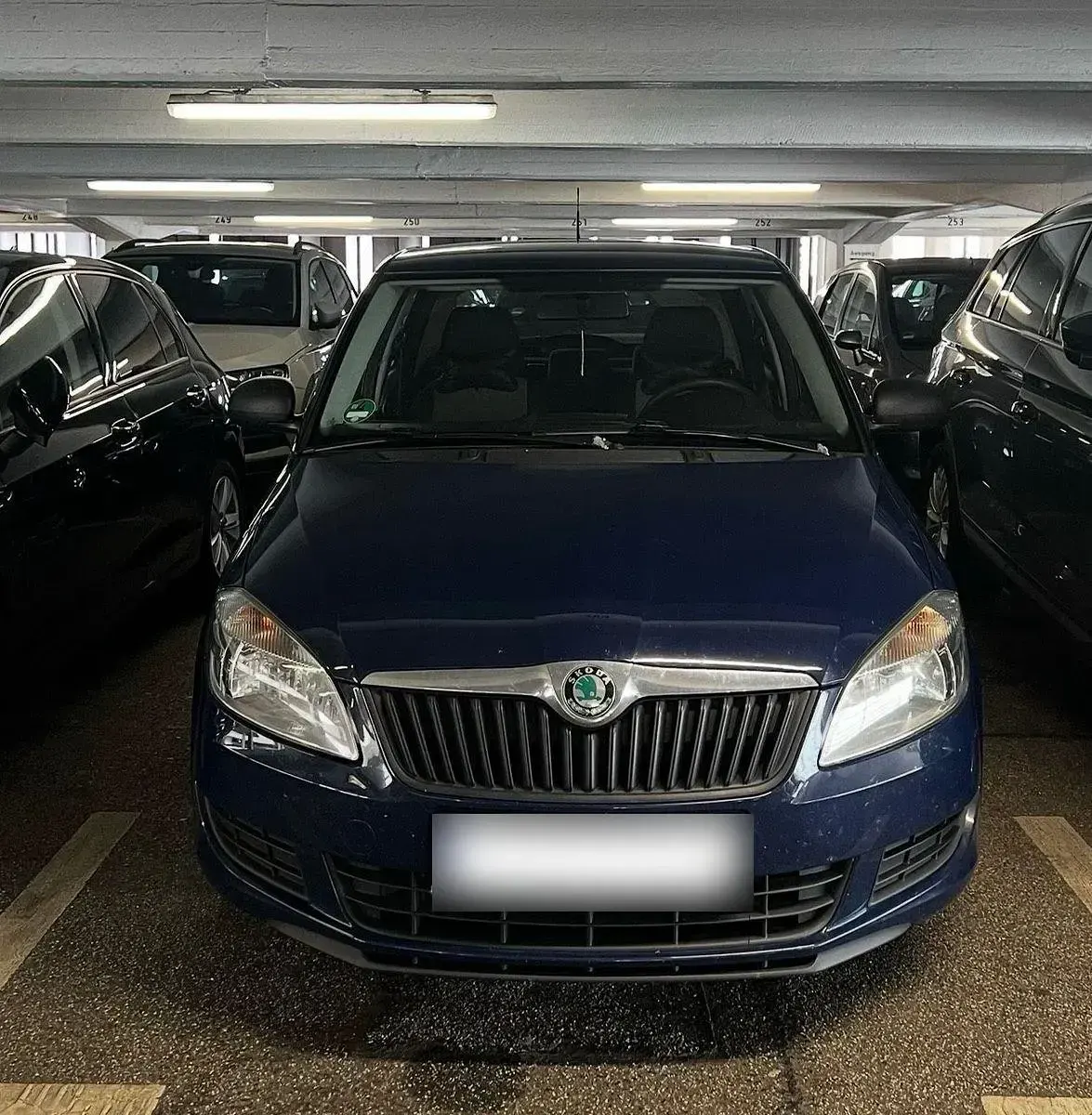 Gebraucht Skoda Fabia Active 60 PS (44 kW) 2011 Blau Limousine