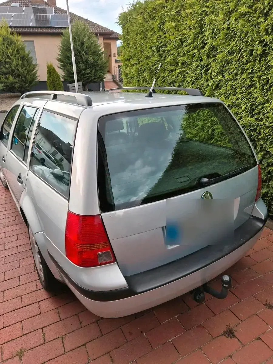 Gebraucht VW Golf IV 115 PS (84 kW) 2000 Silber Kombi