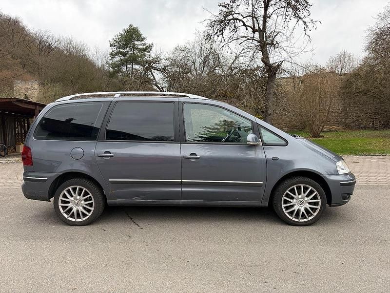 Gebraucht VW Sharan Highline 150 PS (110 kW) 2009 Grau Van / Kleinbus