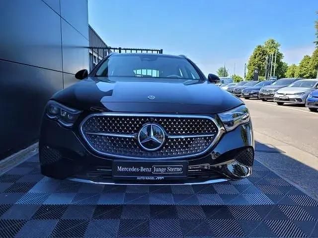 Gebraucht Mercedes E300 Advanced 313 PS (230 kW) 2024 Schwarz Kombi