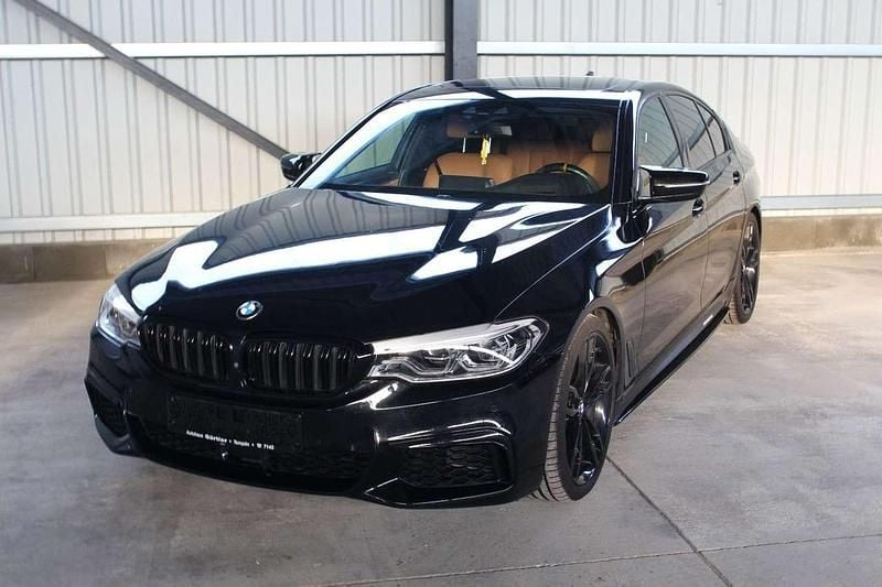 Gebraucht BMW 550 462 PS (339 kW) 2019 Saphirschwarz Limousine