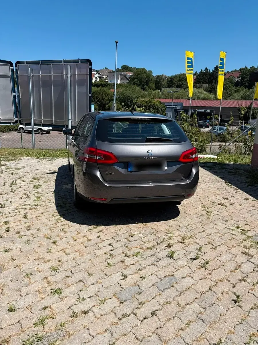 Gebraucht Peugeot 308 SW 138 PS (101 kW) 2017 Grau Kombi