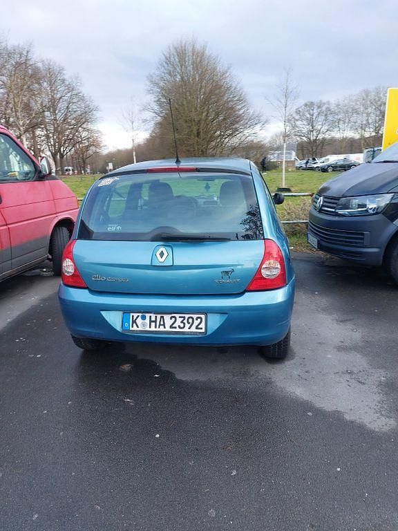 Gebraucht Renault Clio II Rip Curl 75 PS (55 kW) 2007 Grün Limousine