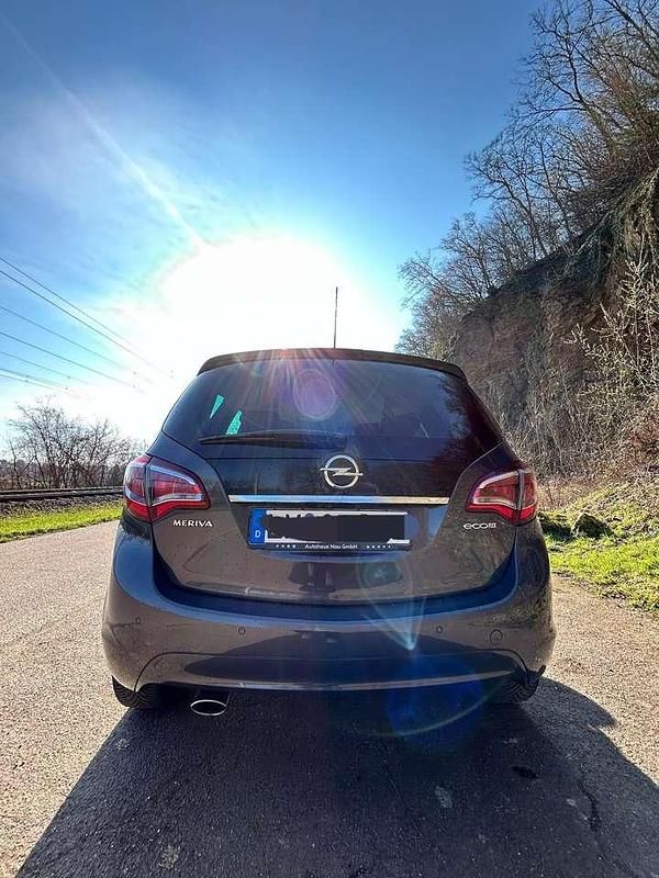 Gebraucht Opel Meriva Innovation 140 PS (102 kW) 2016 Grau Van / Kleinbus