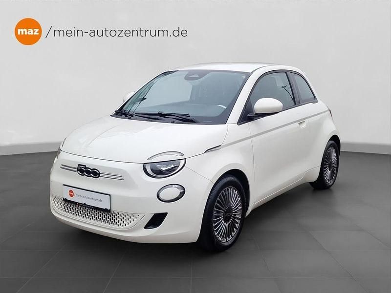 Gebraucht Fiat 500e 86 kW (118 PS) 2023 Colore esterno (arktis weiß) Kleinwagen