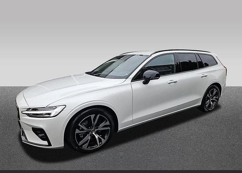 Gebraucht Volvo V60 Plus 197 PS (144 kW) 2025 Weiß Kombi