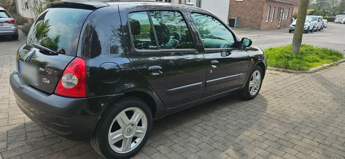 Gebraucht Renault Clio II Extreme 75 PS (55 kW) 2003 Schwarz Limousine