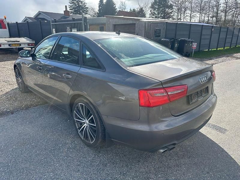 Gebraucht Audi A6 S-Line 177 PS (130 kW) 2012 Grau Limousine