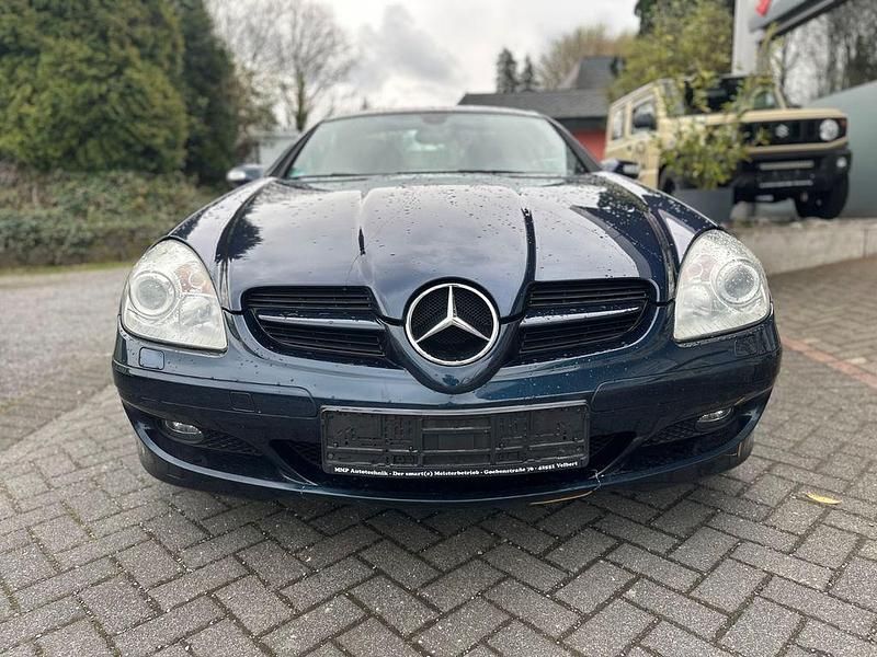 Gebraucht Mercedes SLK200 163 PS (119 kW) 2006 Blau Cabrio