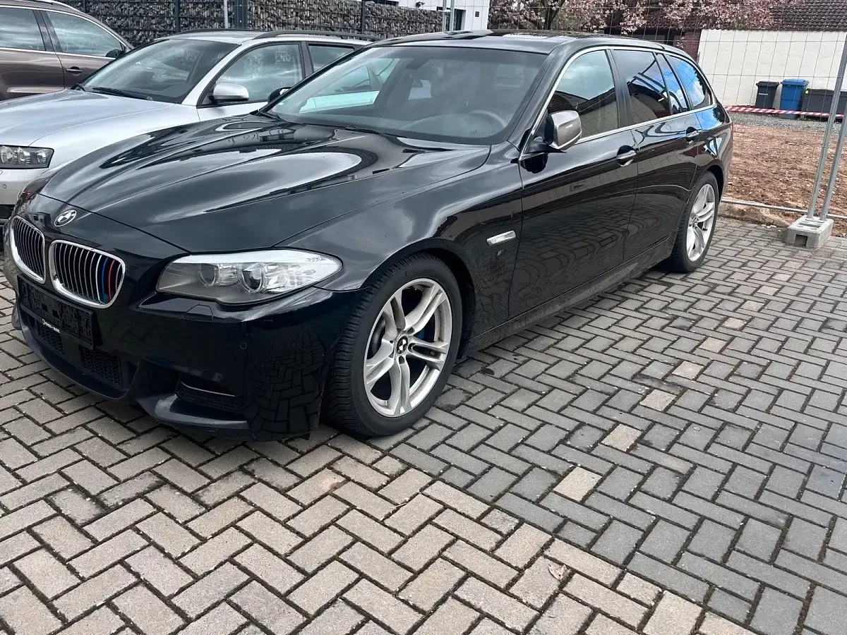 Second-hand BMW 520 184 CP (135 kW) 2013 Negru Break