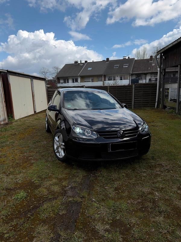 Gebraucht VW Golf 105 PS (77 kW) 2005 Schwarz Coupé