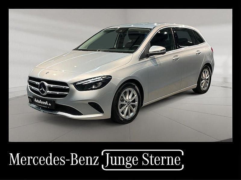 Gebraucht Mercedes B200 Progressive 163 PS (119 kW) 2021 Iridiumsilber metallic Van / Kleinbus