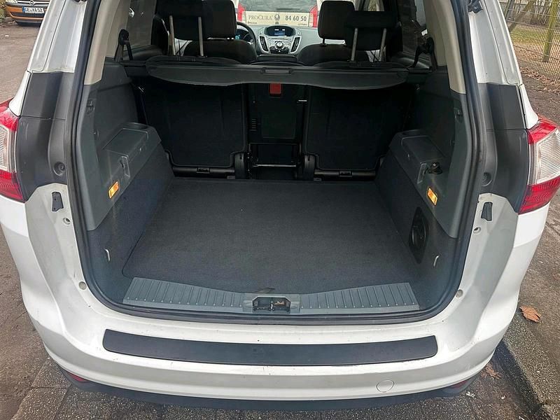 Gebraucht Ford Grand C-Max 116 PS (85 kW) 2011 Weiß Van / Kleinbus