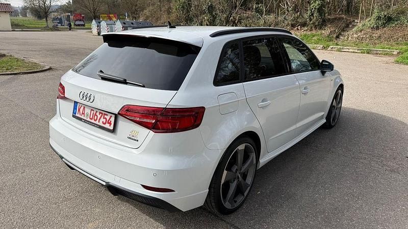 Gebraucht Audi A3 S-Line 190 PS (139 kW) 2019 Weiß Limousine