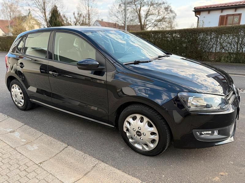 Gebraucht VW Polo 90 PS (66 kW) 2012 Schwarz Kleinwagen