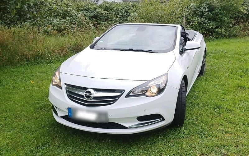 Gebraucht Opel Cascada 140 PS (102 kW) 2013 Weiß Cabrio