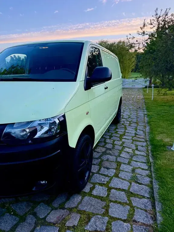Gebraucht VW Transporter 179 PS (131 kW) 2015 Grün Van