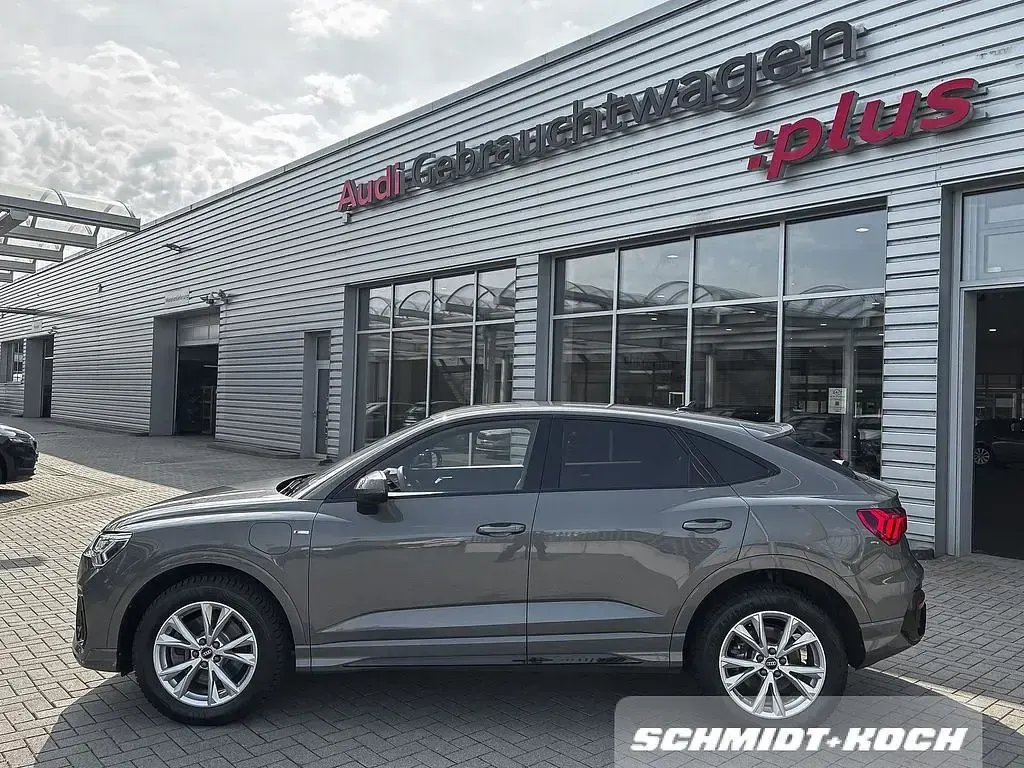 Gebraucht Audi Q3 Sportback S-Line 245 PS (180 kW) 2022 Chronosgrau (silber) SUV