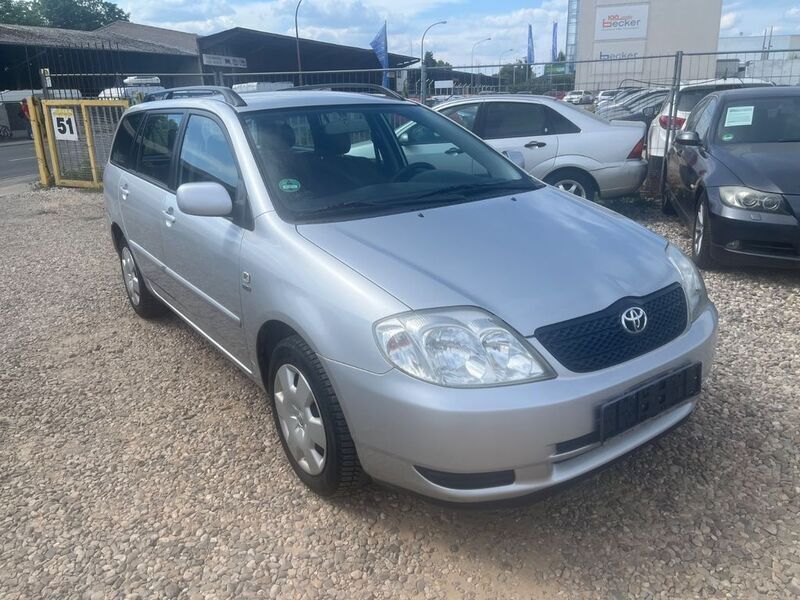 Silber Gebraucht 2002 Toyota Corolla Kombi | 2.700 € (Guter Preis) - Bild 1/4