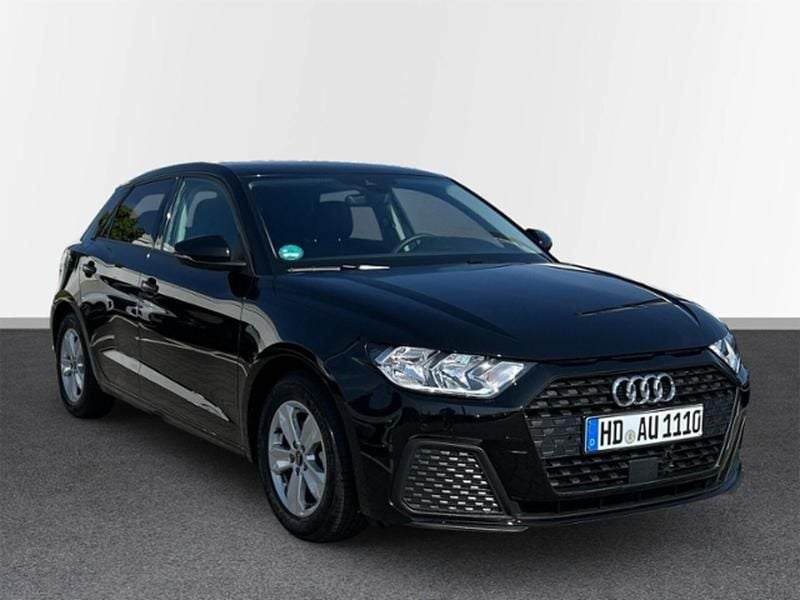 Usata Audi A1 Sportback Basis 207 CV (152 kW) 2023 Verde Utilitaria